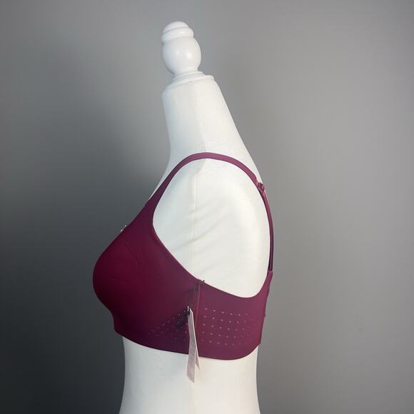 Victoria’s Secret Burgundy Featherweight Max Sports Bra Zip Strappy Back 38D - Picture 5 of 10